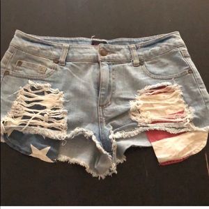 America shorts from Bebe 2 ripped / faded cute